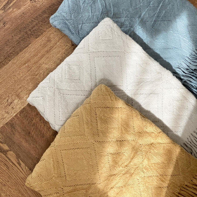 Throw Blanket - Lily